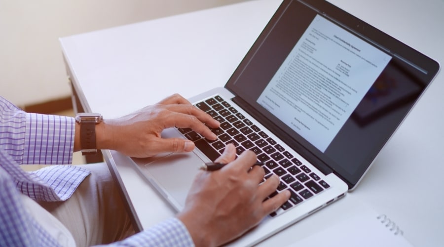 Lợi ích khi dùng công cụ AI để viết kịch bản